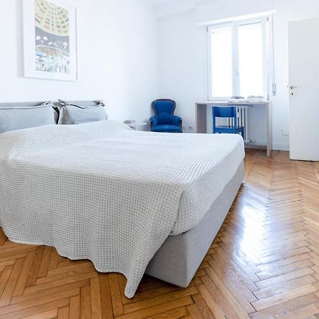 Milan Flat 5 Min From Duomo With Park For Small Cars Apartment Exterior photo