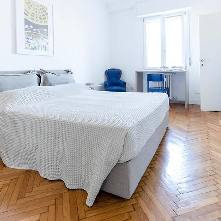 Milan Flat 5 Min From Duomo With Park For Small Cars Exterior photo
