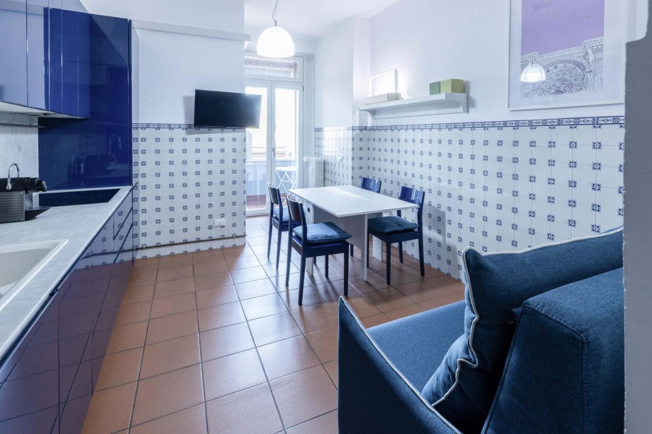 Milan Flat 5 Min From Duomo With Park For Small Cars Apartment Exterior photo