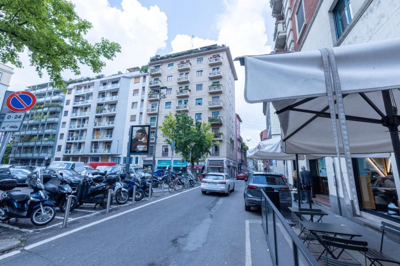 Milan Flat 5 Min From Duomo With Park For Small Cars Apartment Exterior photo