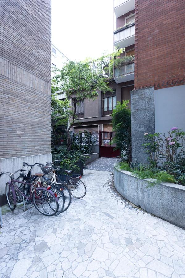 Milan Flat 5 Min From Duomo With Park For Small Cars Exterior photo